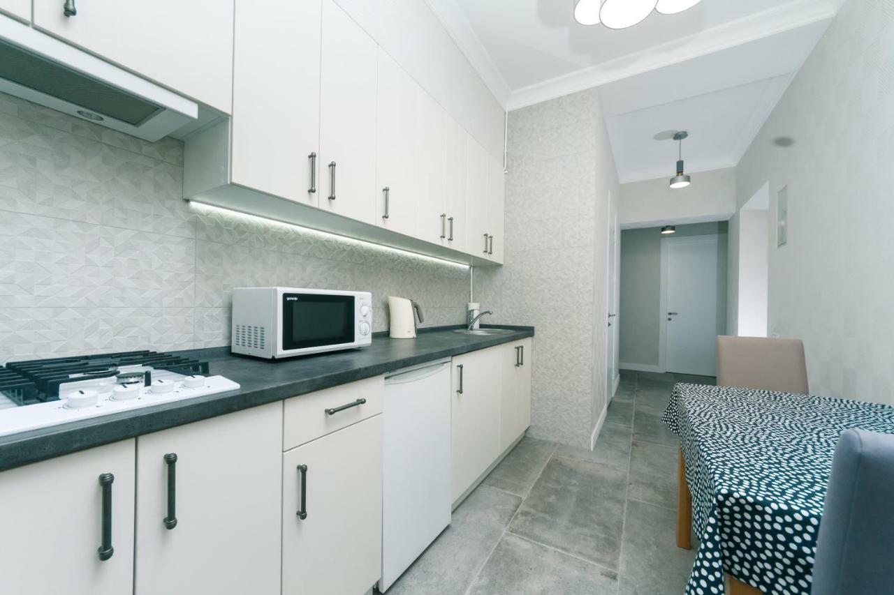 Lux , Two Bedrums Kiev Bagian luar foto