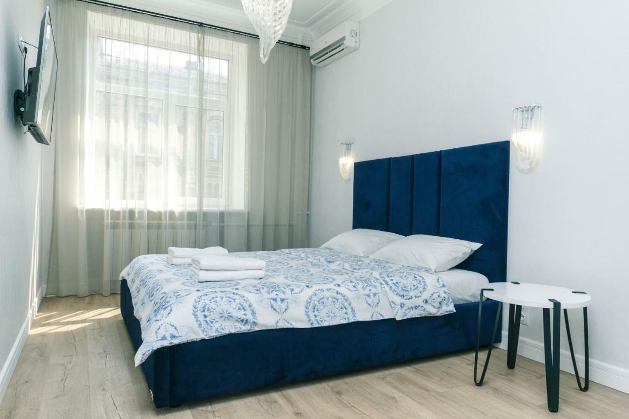 Lux , Two Bedrums Kiev Bagian luar foto