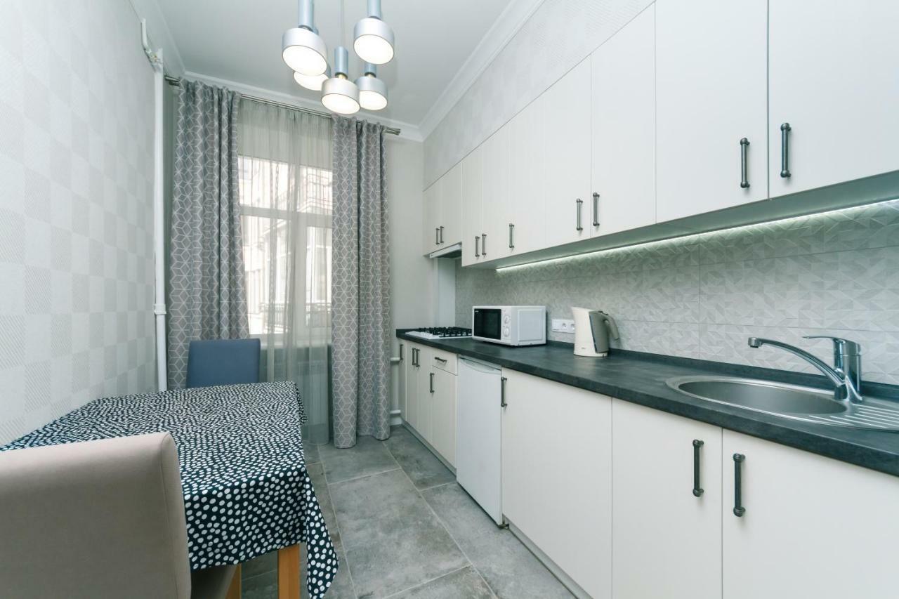 Lux , Two Bedrums Kiev Bagian luar foto