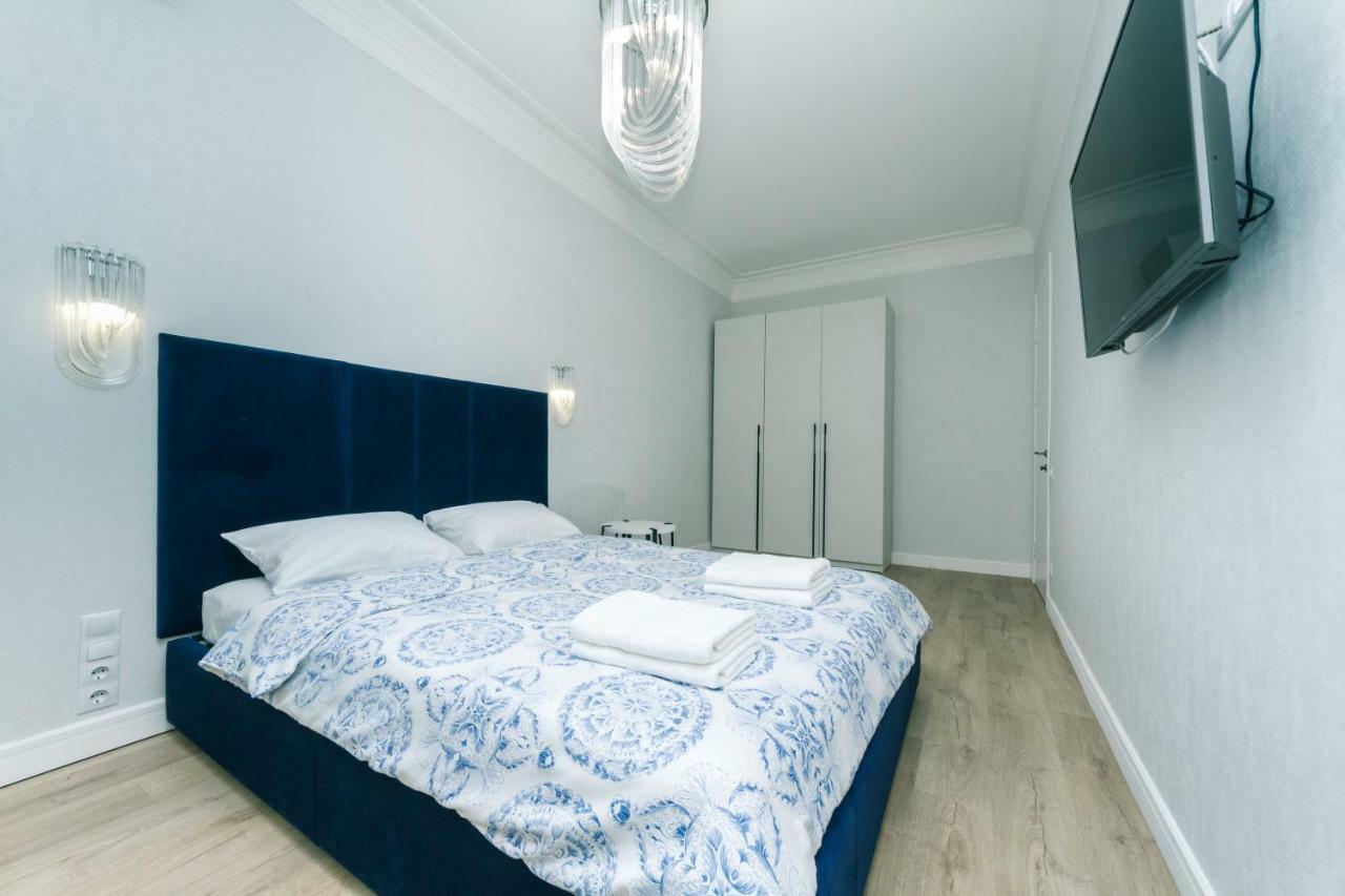 Lux , Two Bedrums Kiev Bagian luar foto