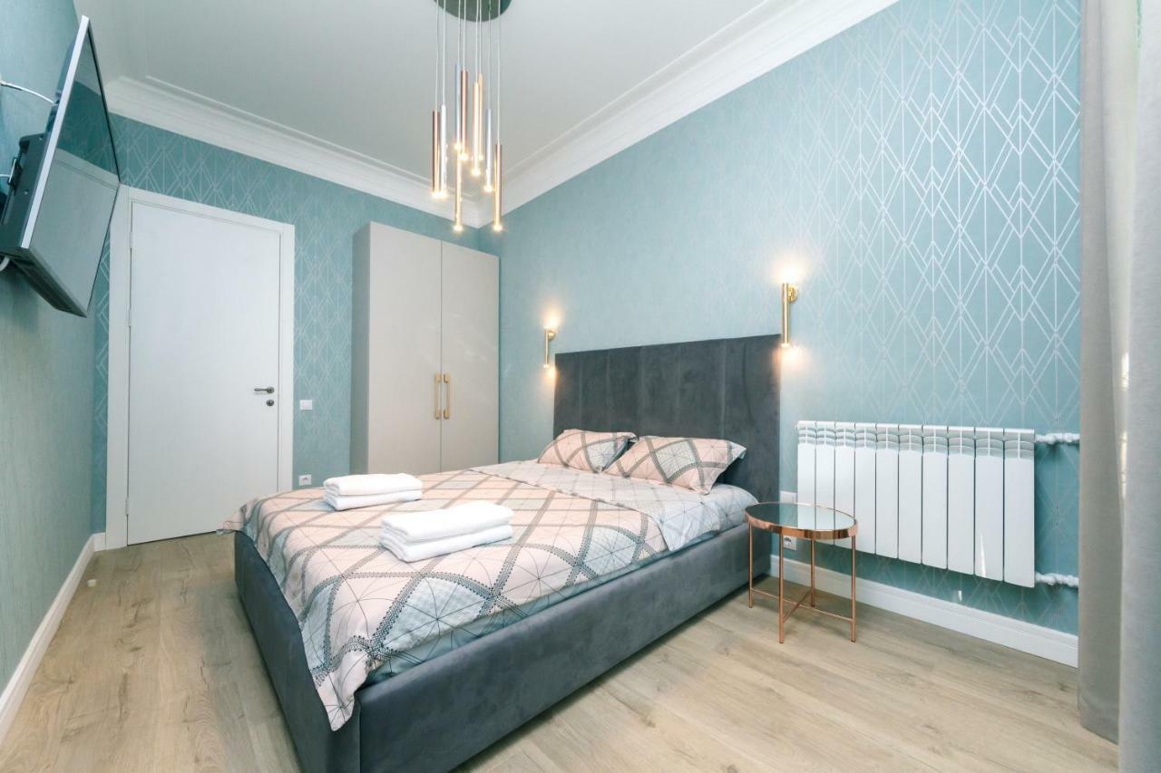 Lux , Two Bedrums Kiev Bagian luar foto